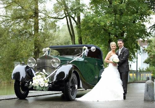 Dream Wedding Cars, rent a classic car for your wedding drive